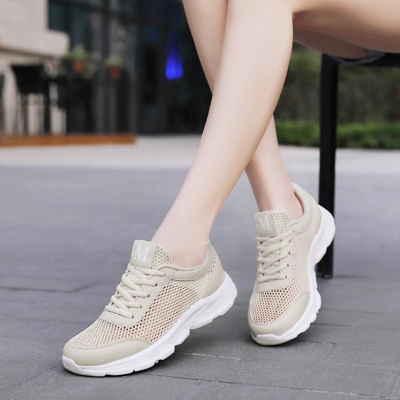Summer Breathable Sneakers Wom - Luxury Lifestyle Hospitality recensione e prezzo
