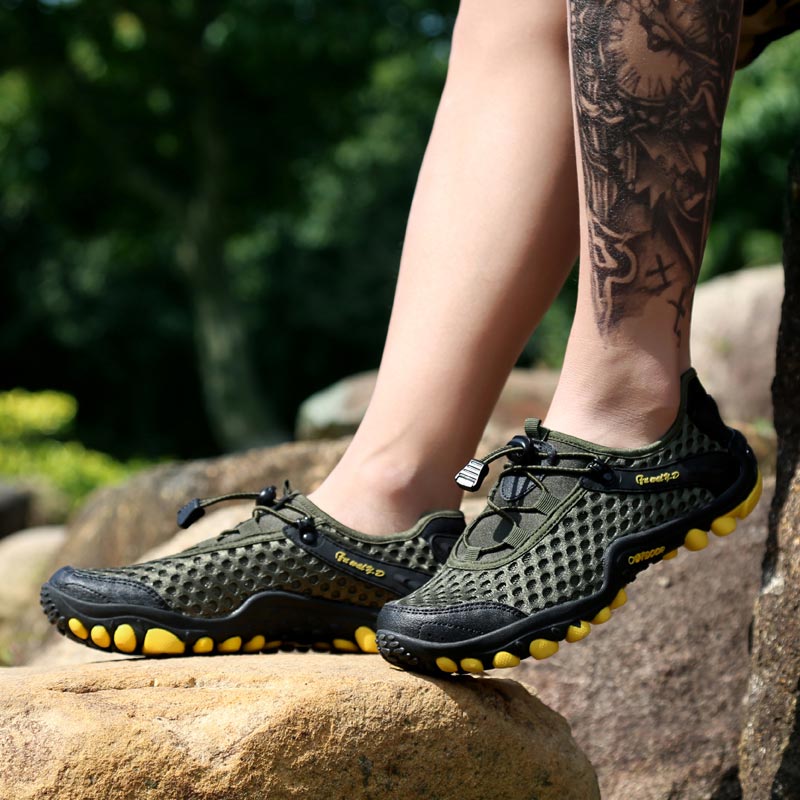trekking mountain mens sports  - Luxury Lifestyle Hospitality recensione e prezzo
