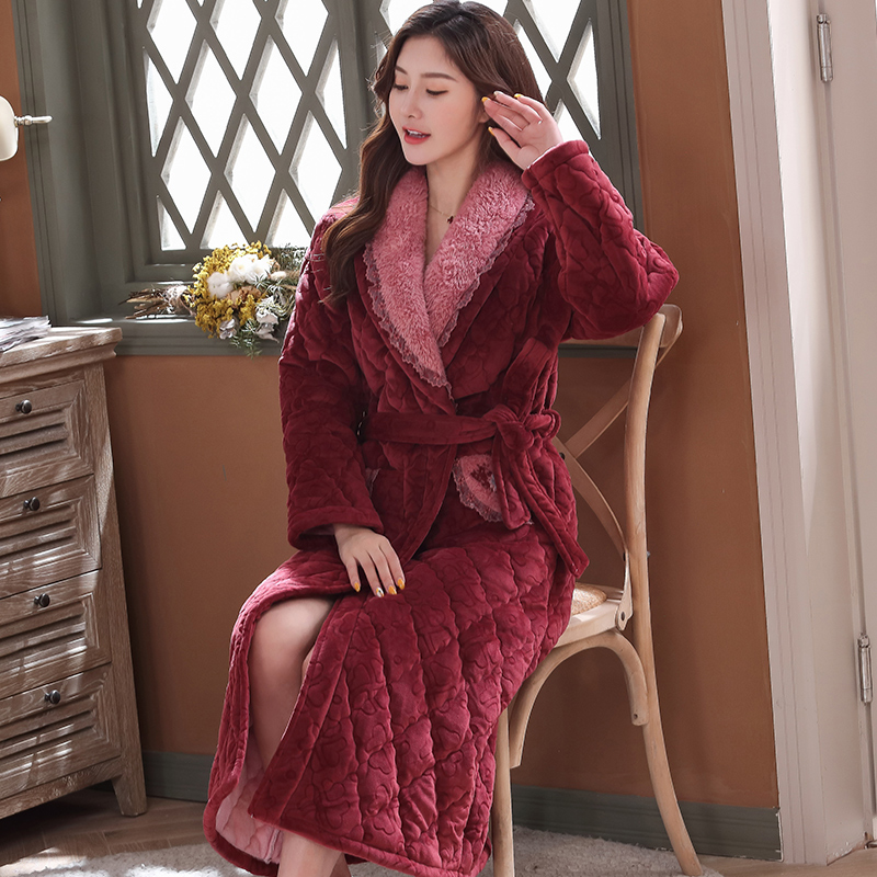 Luxury Red Flannel Quilted Rob - Luxury Lifestyle Women recensione e prezzo